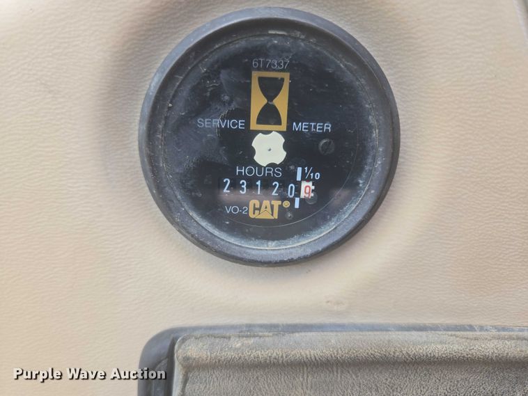 image for item EB0999 1997 Caterpillar 330B L excavator