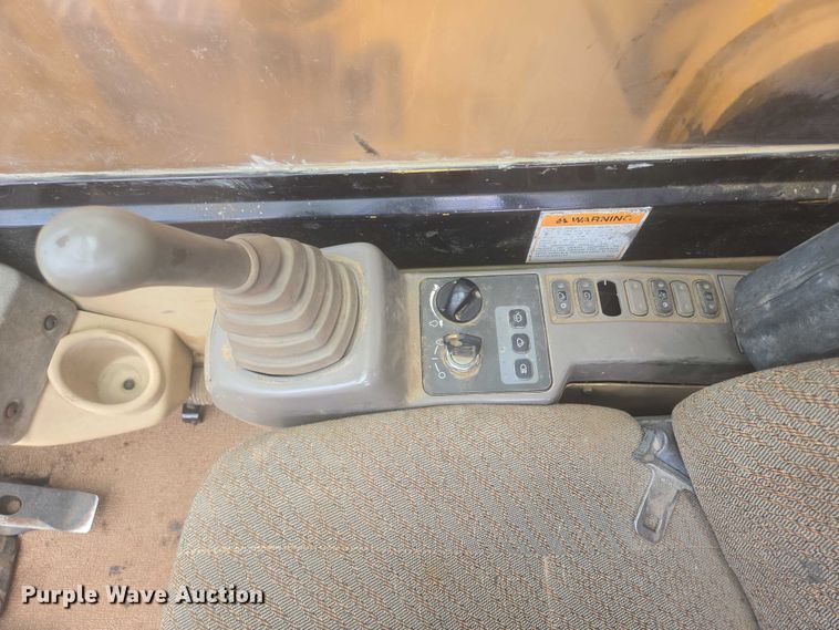 image for item EB0999 1997 Caterpillar 330B L excavator