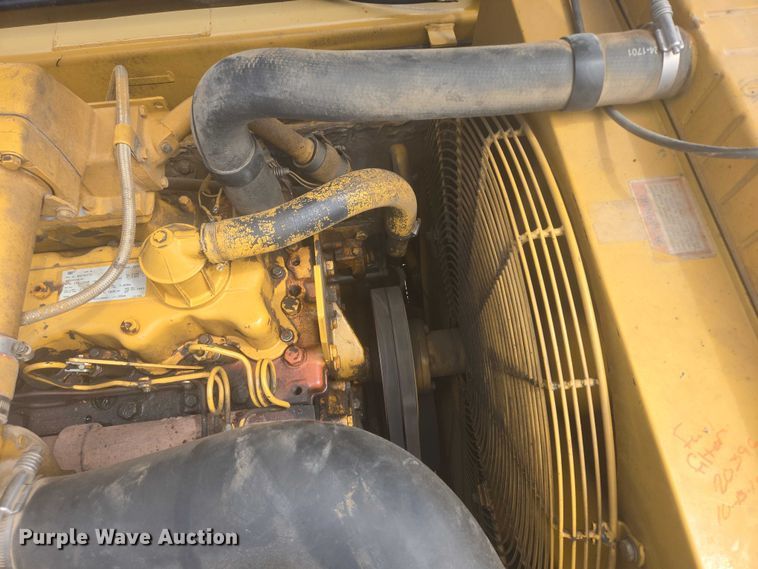 image for item EB0999 1997 Caterpillar 330B L excavator