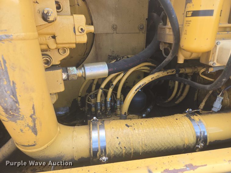 image for item EB0999 1997 Caterpillar 330B L excavator