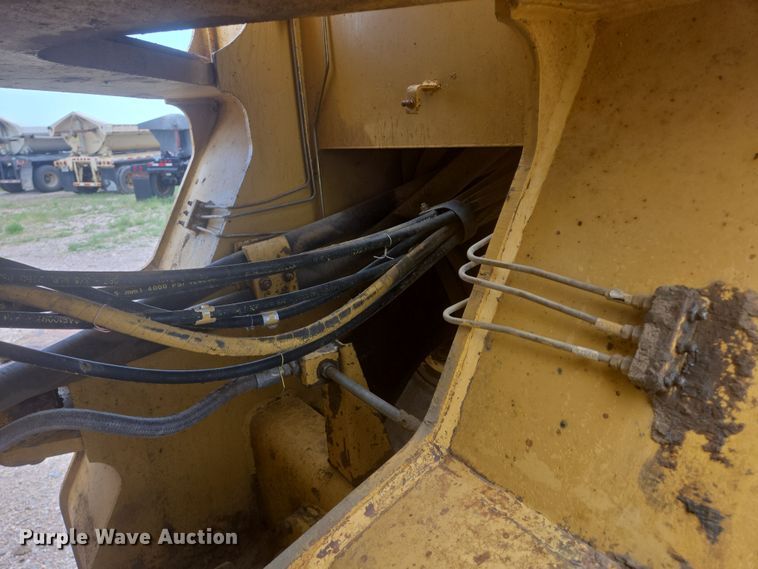 image for item EB1000 1985 Caterpillar 980C wheel loader