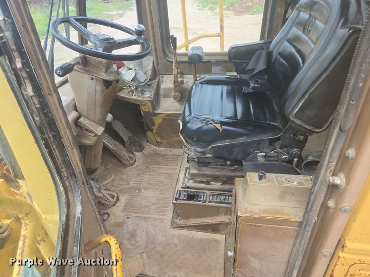image for item EB1000 1985 Caterpillar 980C wheel loader