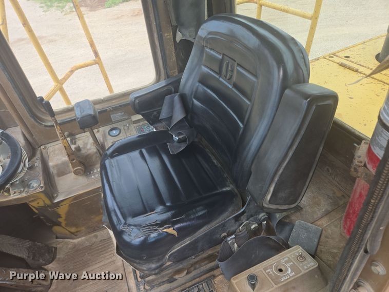 image for item EB1000 1985 Caterpillar 980C wheel loader