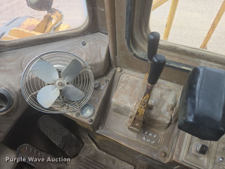 image for item EB1000 1985 Caterpillar 980C wheel loader