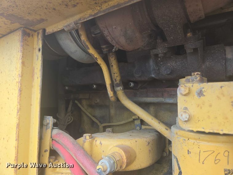 image for item EB1000 1985 Caterpillar 980C wheel loader