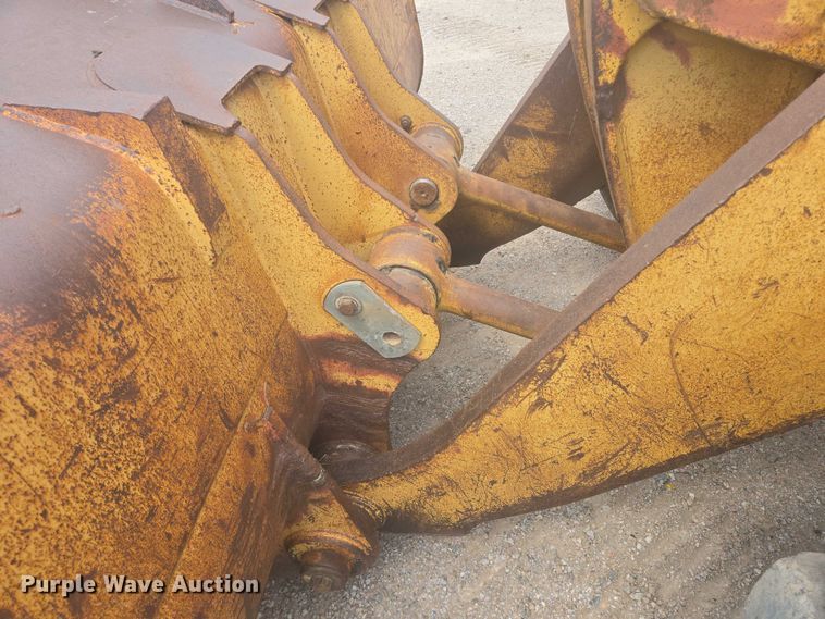 image for item EB1001 1983 Caterpillar 980C wheel loader