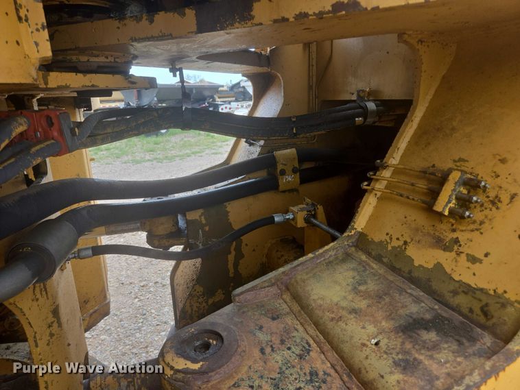 image for item EB1001 1983 Caterpillar 980C wheel loader