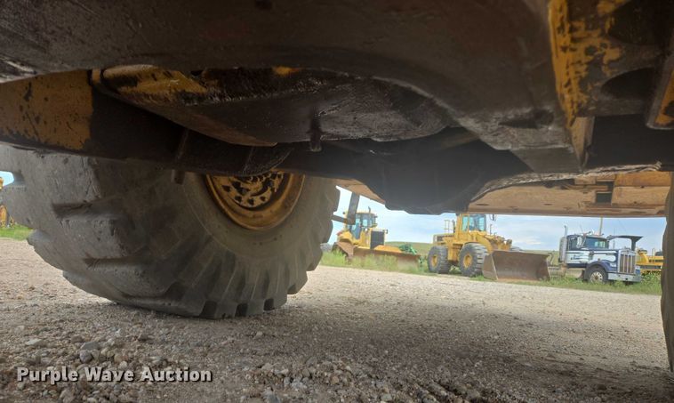 image for item EB1001 1983 Caterpillar 980C wheel loader