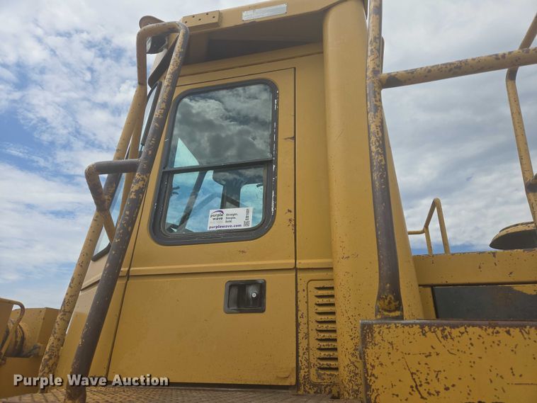 image for item EB1001 1983 Caterpillar 980C wheel loader