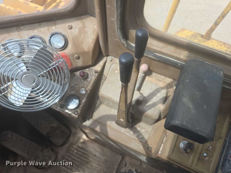 image for item EB1001 1983 Caterpillar 980C wheel loader