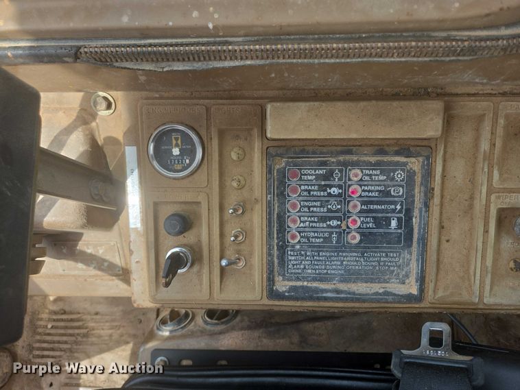 image for item EB1001 1983 Caterpillar 980C wheel loader