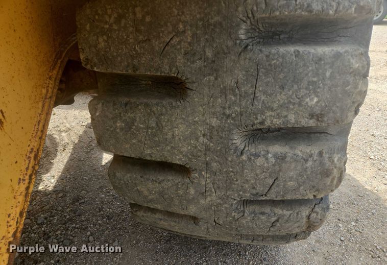 image for item EB1001 1983 Caterpillar 980C wheel loader