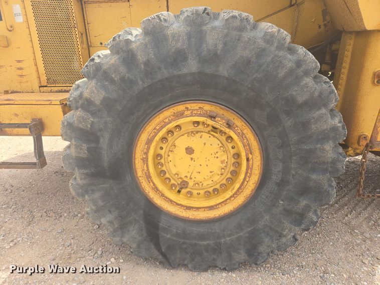 image for item EB1001 1983 Caterpillar 980C wheel loader