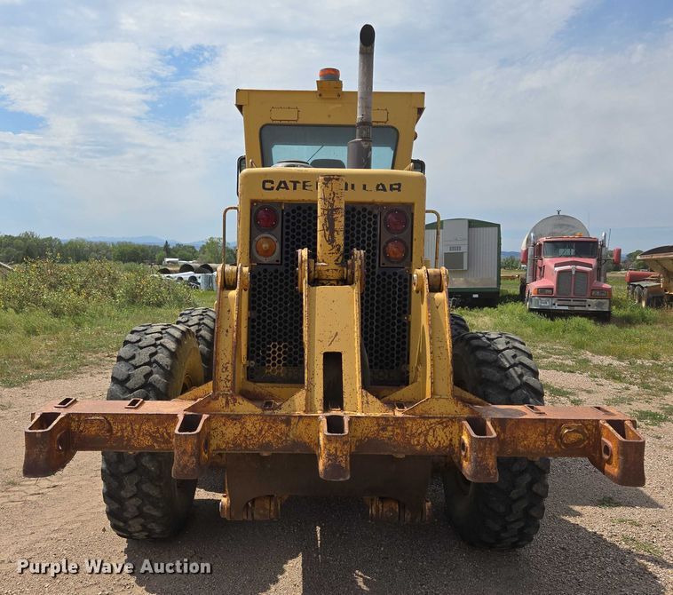 image for item EB1002 1983 Caterpillar 140G motor grader
