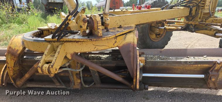 image for item EB1002 1983 Caterpillar 140G motor grader