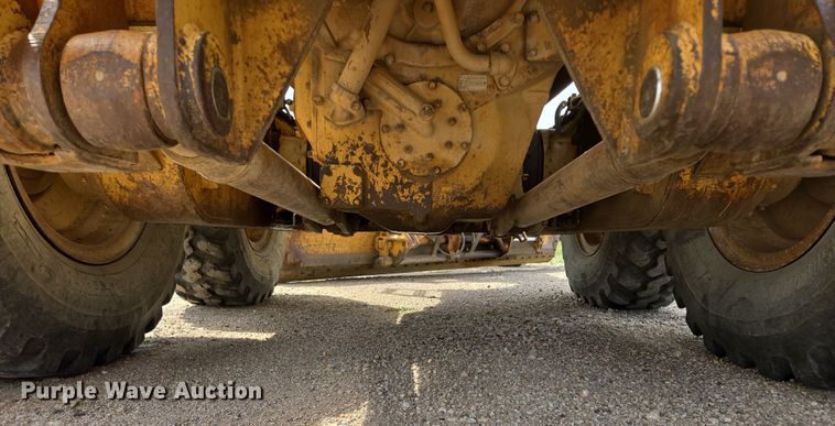 image for item EB1002 1983 Caterpillar 140G motor grader