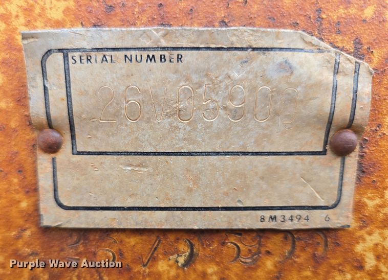 image for item EB1002 1983 Caterpillar 140G motor grader