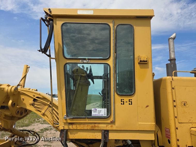 image for item EB1002 1983 Caterpillar 140G motor grader