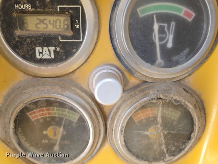 image for item EB1002 1983 Caterpillar 140G motor grader