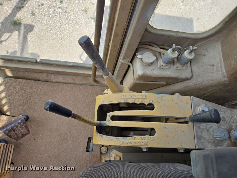 image for item EB1002 1983 Caterpillar 140G motor grader