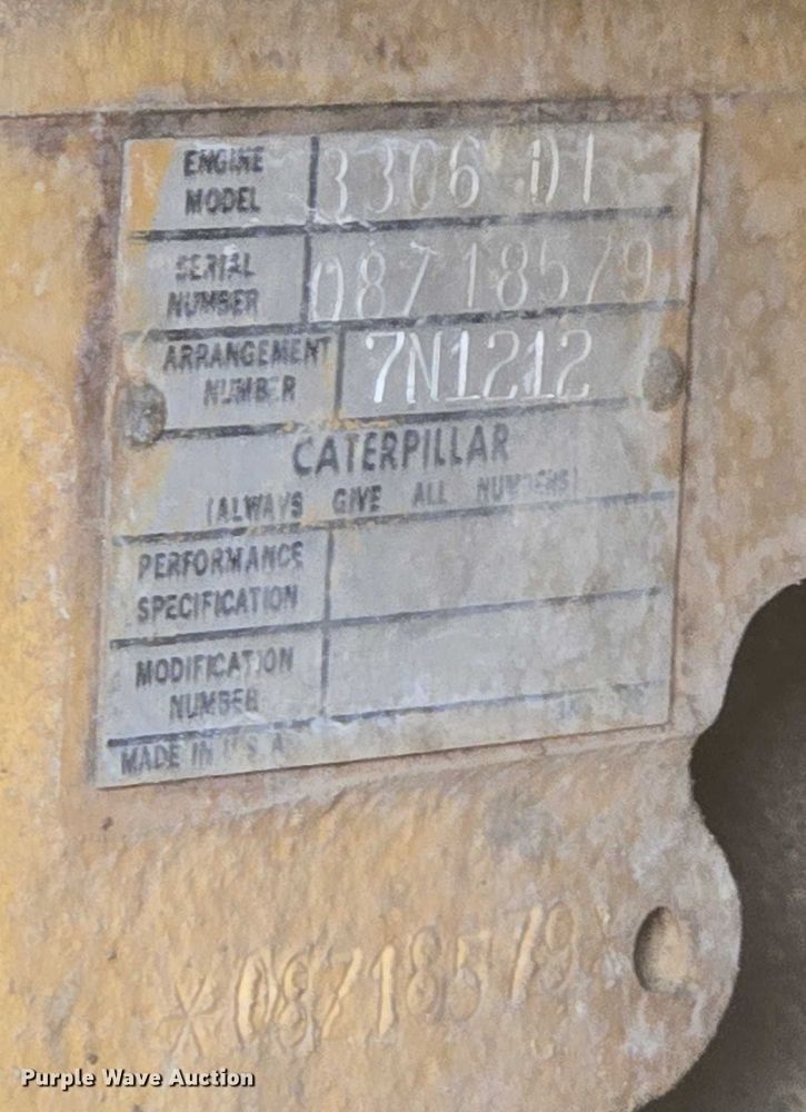 image for item EB1002 1983 Caterpillar 140G motor grader