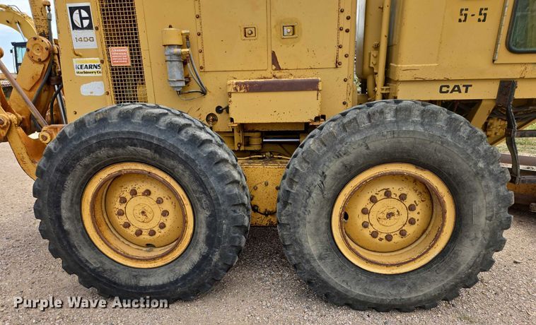 image for item EB1002 1983 Caterpillar 140G motor grader