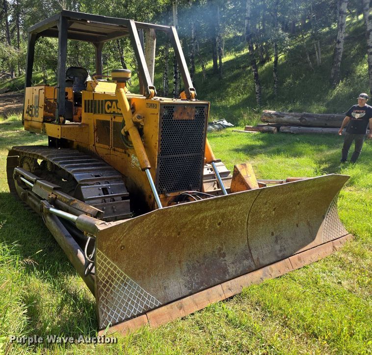 image for item EB1005 1982 Case 1450B dozer