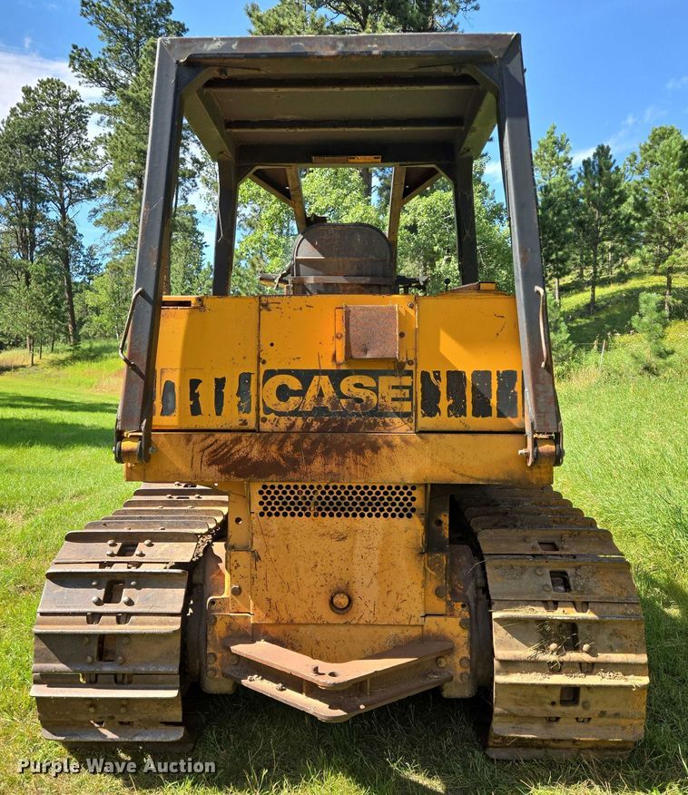 image for item EB1005 1982 Case 1450B dozer