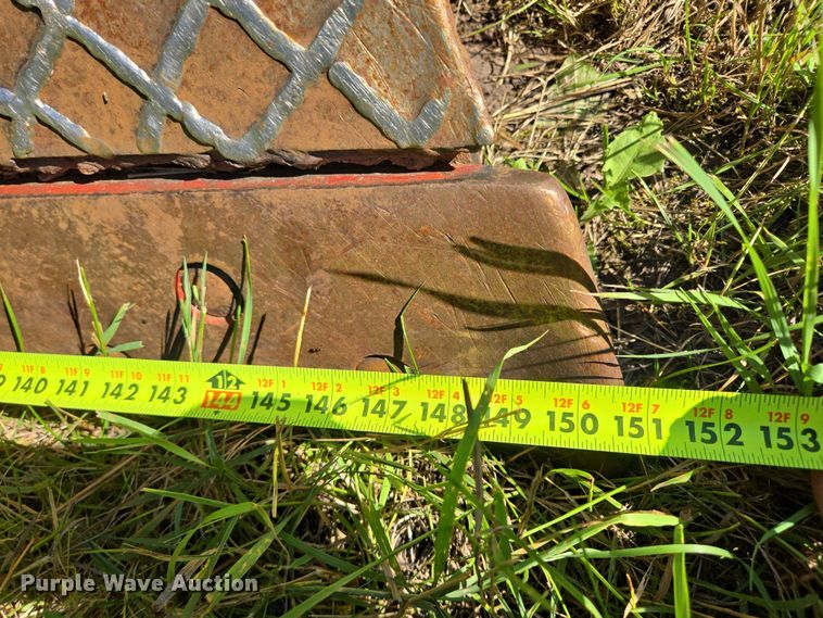 image for item EB1005 1982 Case 1450B dozer