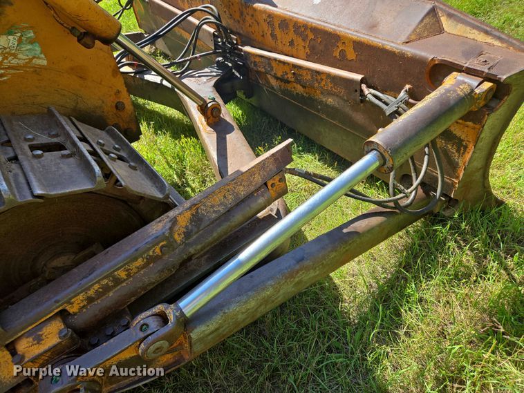 image for item EB1005 1982 Case 1450B dozer