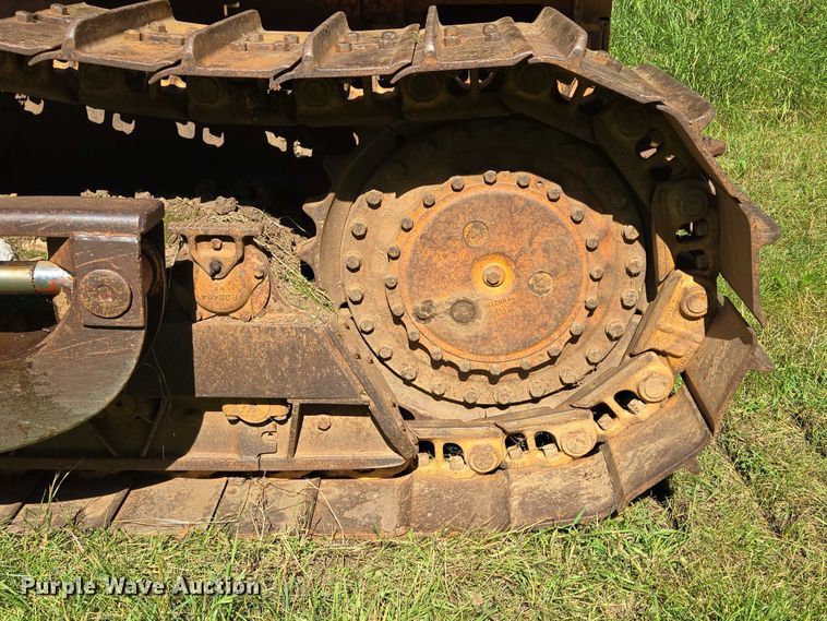 image for item EB1005 1982 Case 1450B dozer