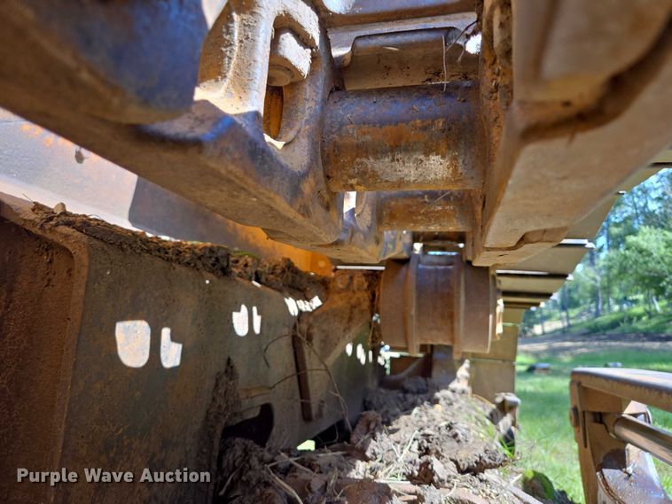 image for item EB1005 1982 Case 1450B dozer