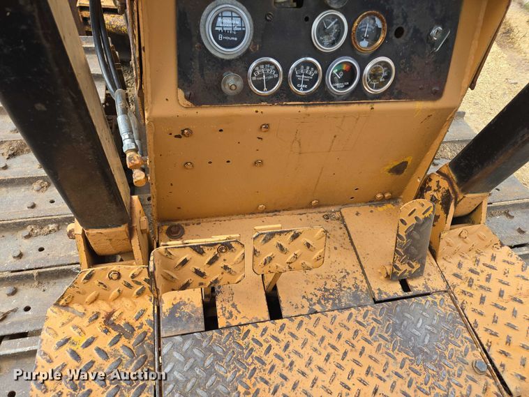 image for item EB1006 Case D450 dozer