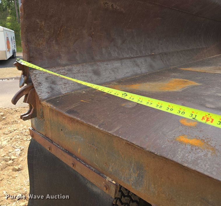 image for item EB1007 1978 Chevrolet 90 dump truck