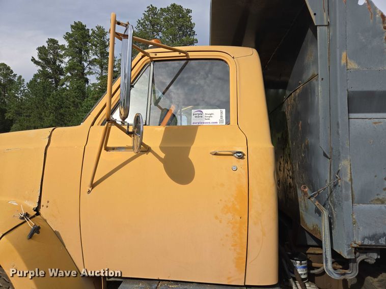 image for item EB1007 1978 Chevrolet 90 dump truck