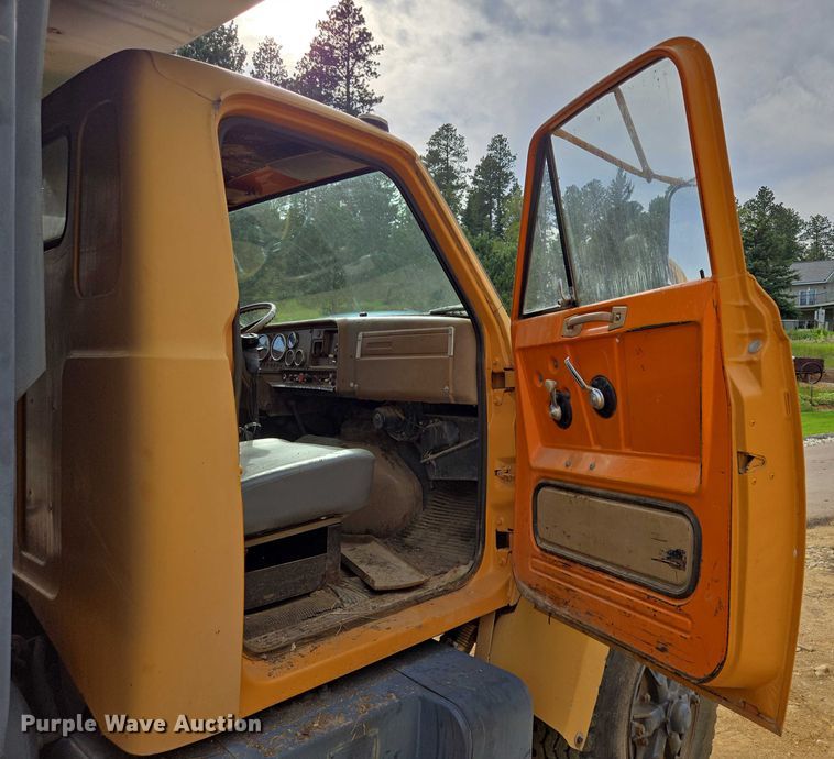 image for item EB1007 1978 Chevrolet 90 dump truck
