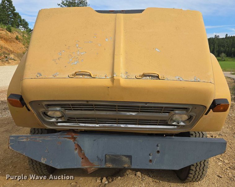 image for item EB1007 1978 Chevrolet 90 dump truck