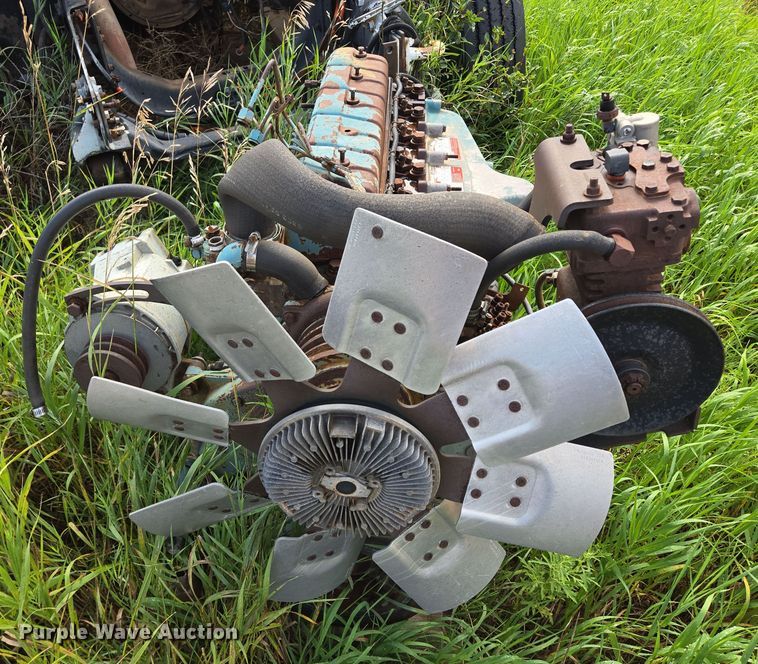 image for item EB1008 1993 International 4900 4x2 bucket truck