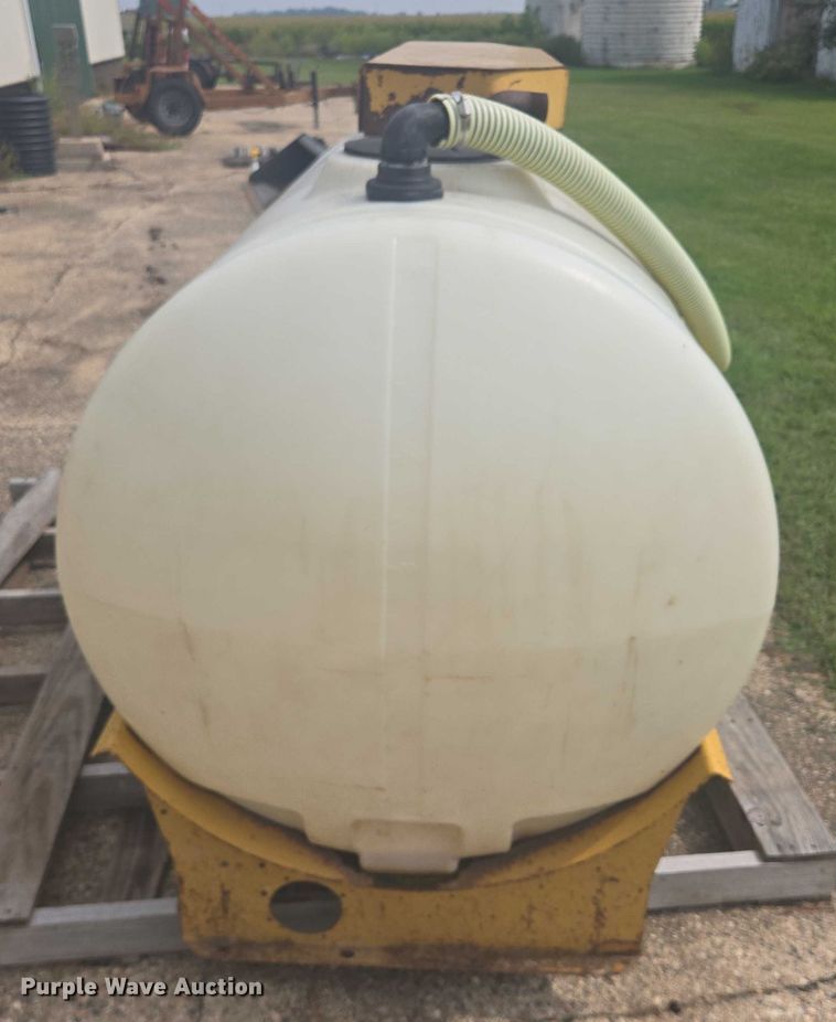 image for item EB1022 Vermeer fluid mixing system