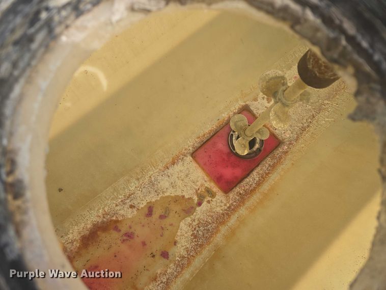 image for item EB1022 Vermeer fluid mixing system