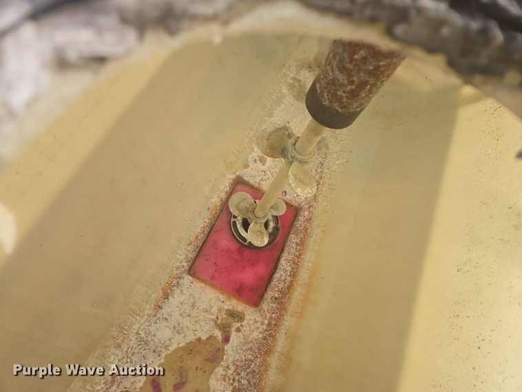 image for item EB1022 Vermeer fluid mixing system