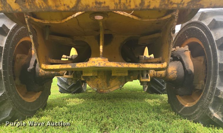 image for item EB1023 1996 Case 460 trencher