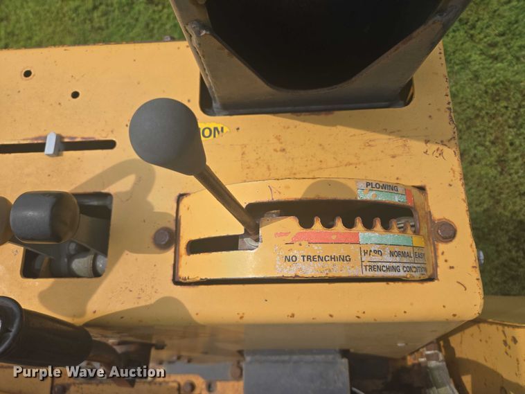 image for item EB1023 1996 Case 460 trencher