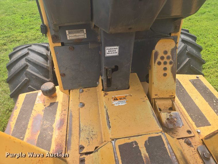 image for item EB1023 1996 Case 460 trencher