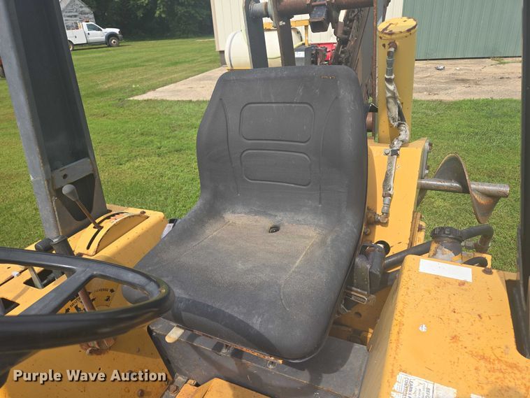 image for item EB1023 1996 Case 460 trencher