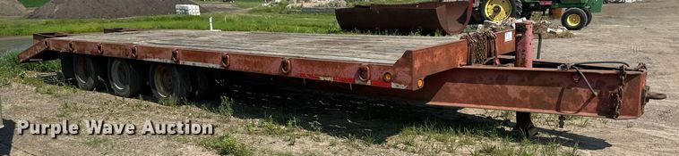 image for item EB2754 2004 Towmaster equipment trailer