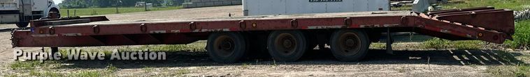 image for item EB2754 2004 Towmaster equipment trailer