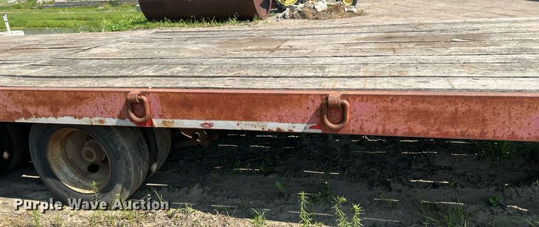 image for item EB2754 2004 Towmaster equipment trailer