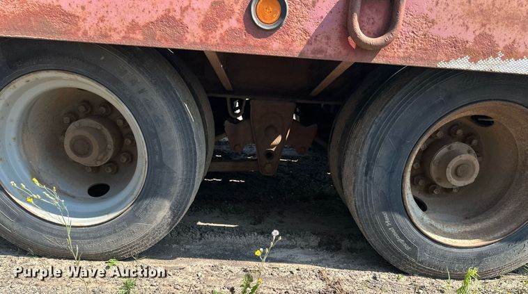 image for item EB2754 2004 Towmaster equipment trailer