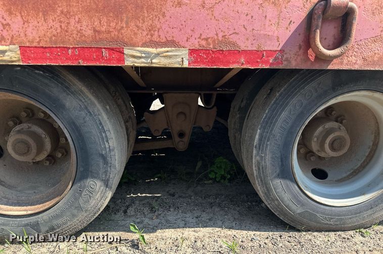 image for item EB2754 2004 Towmaster equipment trailer